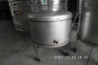 Stainless Steel Wine Tanks